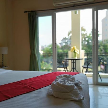 Aura Inn Rooms パッタヤー エクステリア 写真