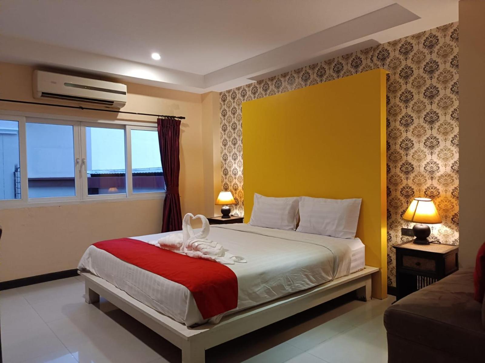 Aura Inn Rooms パッタヤー エクステリア 写真